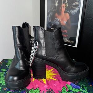 Stylish Black Ankle Boots with Chain Detail
